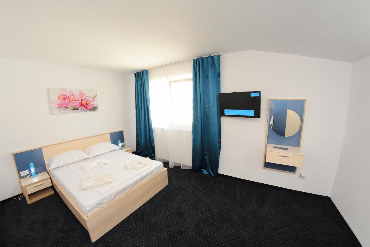 Apartamente Liliacul Jupiter Ngoại thất bức ảnh